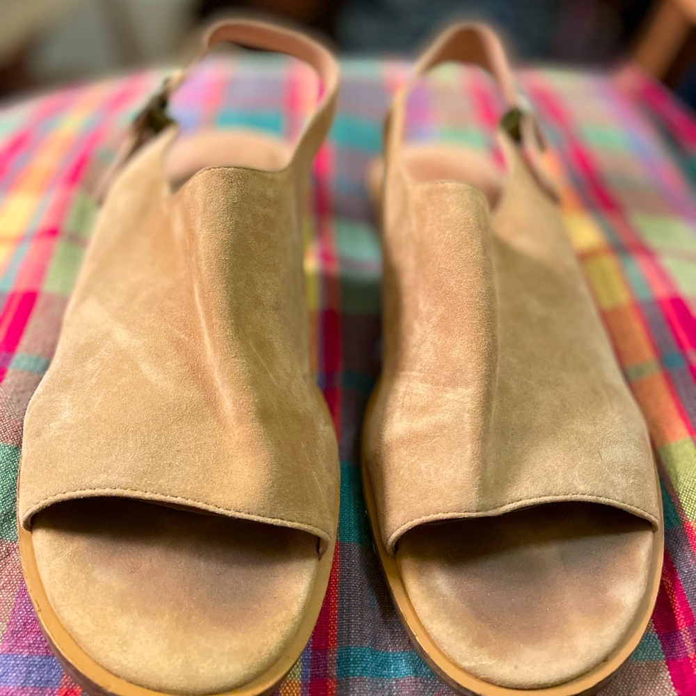 Caslon taupe suede sandal